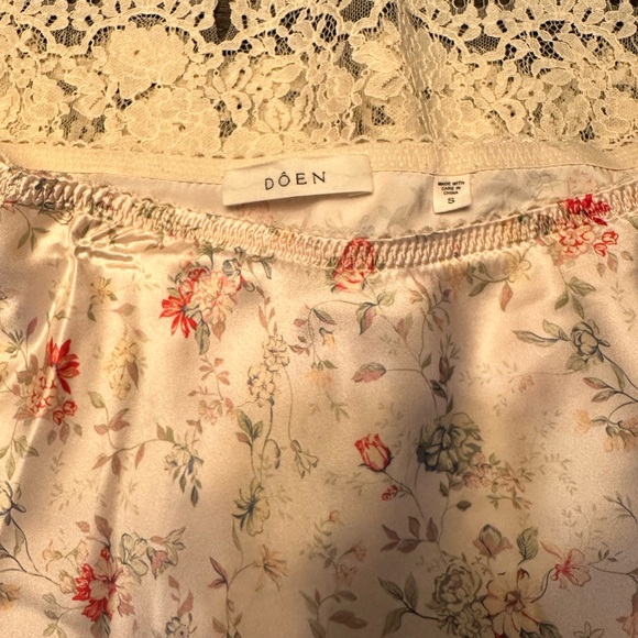 Doen floral silk slip skirt - Picture 4 of 5